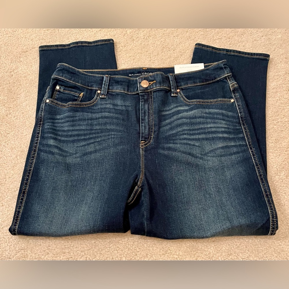 Chico’s Platinum Crop slim fit, NWT, Chico’s size 2 (women’s 12)